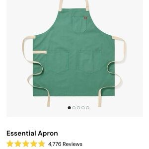 Classic Green Kitchen Apron with Pockets